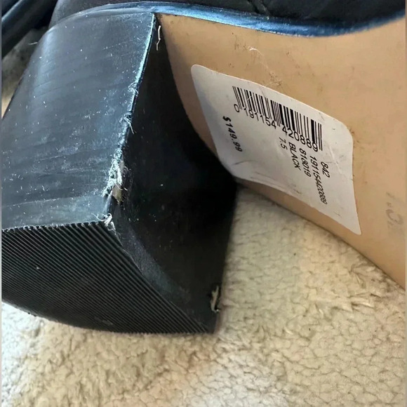 Renvy Debby Black Leather Stud Detail Block Heel Chelsea Boot - Picture 3 of 10